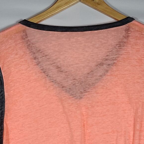 No Boundaries knotted varsity striped T-shirt - Picture 10 of 10